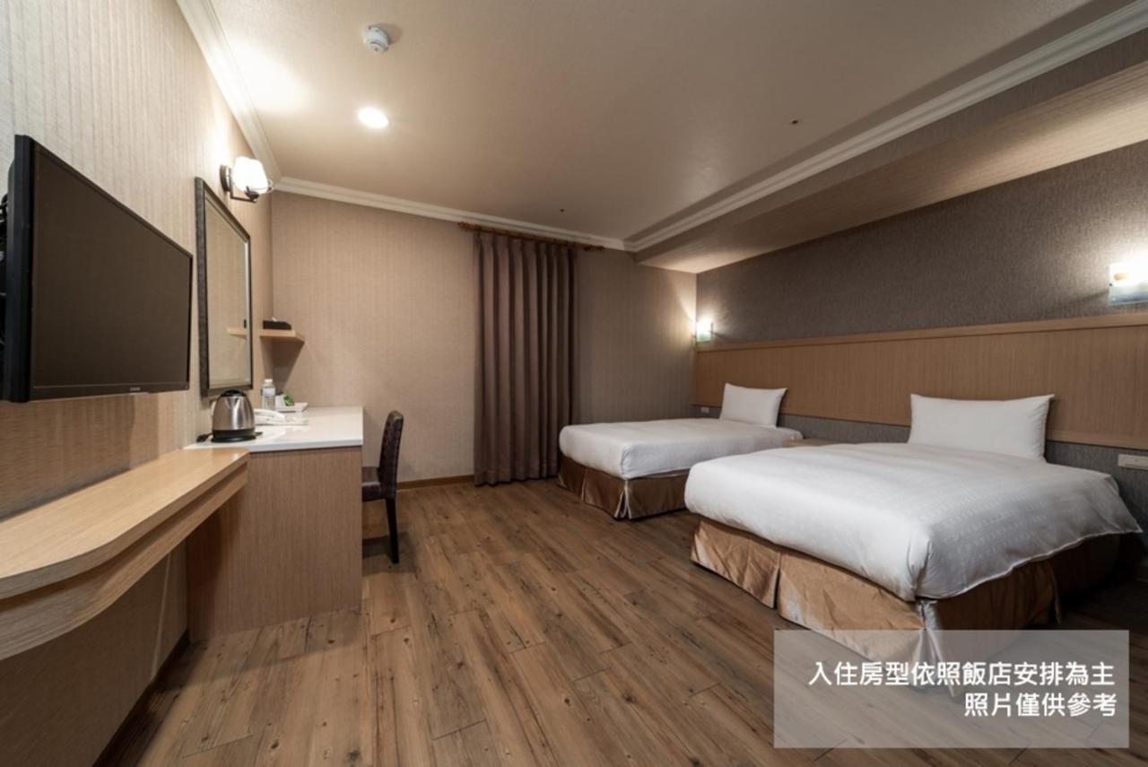 Fish Hotel-Pingtung Extérieur photo