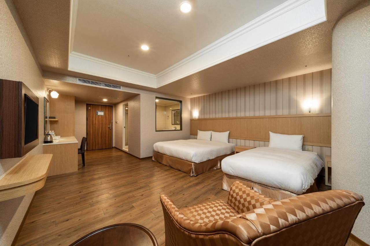 Fish Hotel-Pingtung Extérieur photo